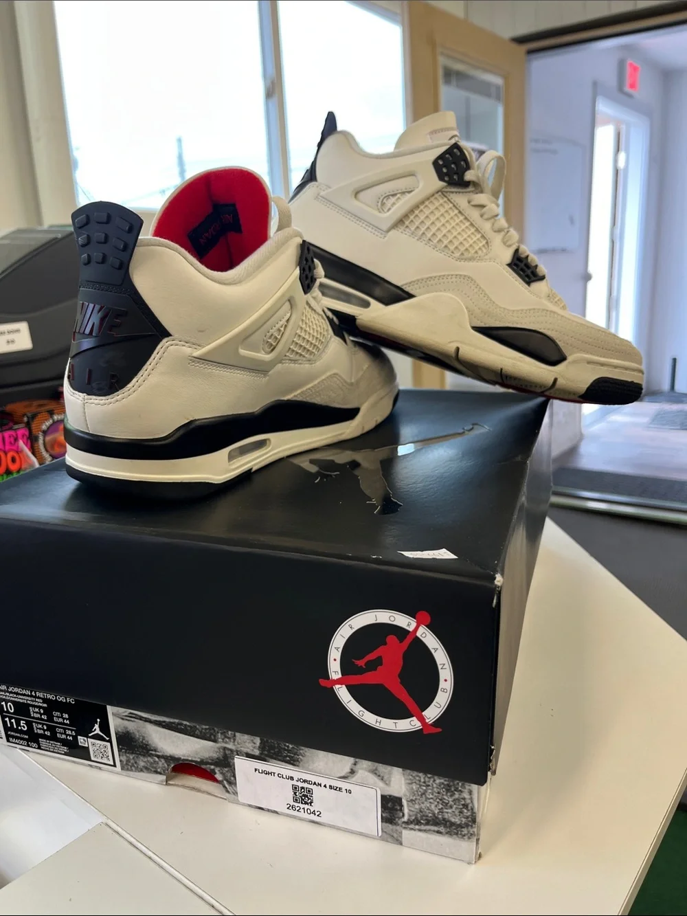 Nike Jordan 4 retro Men’s Sneakers - White/Black/Red